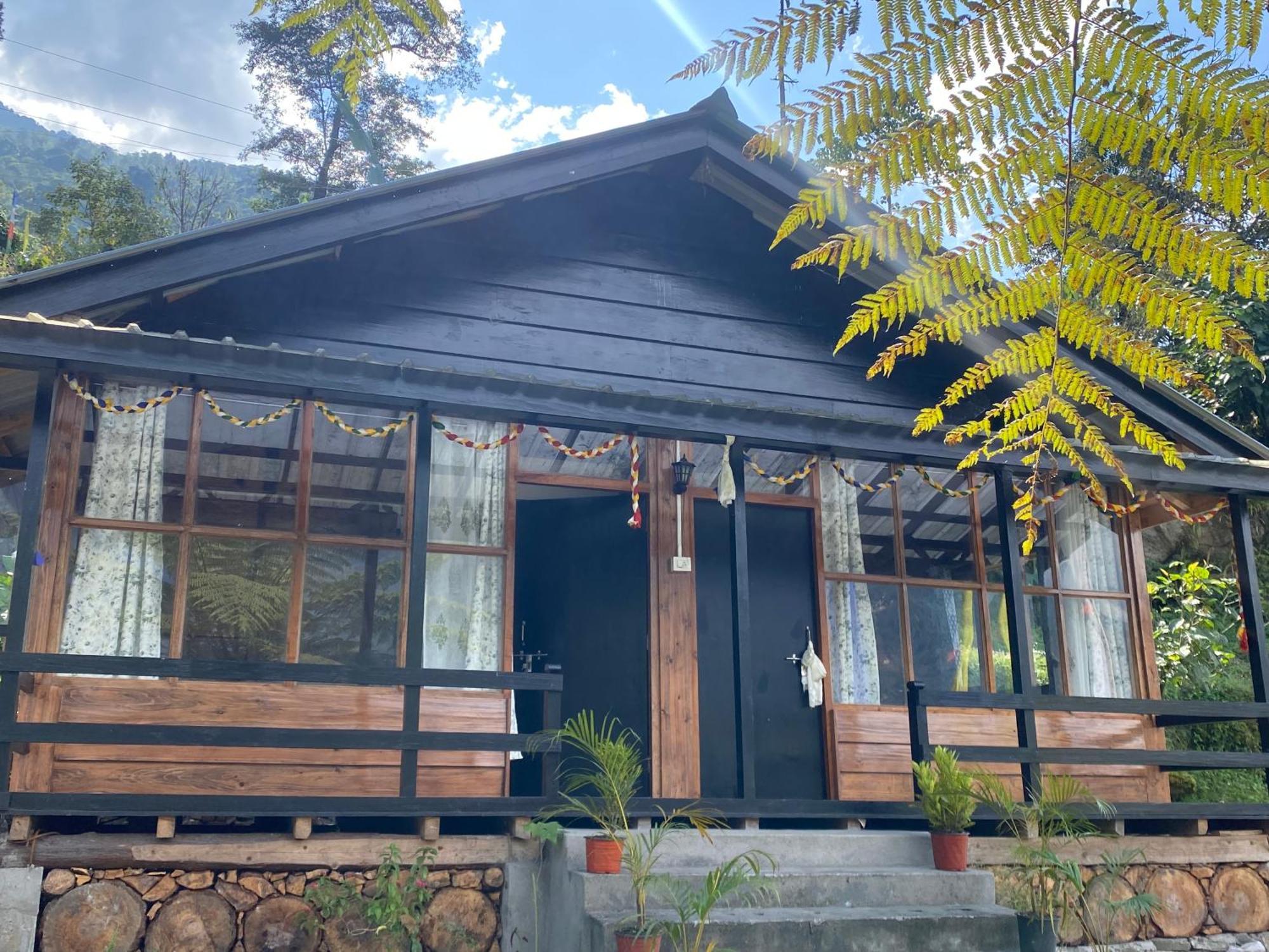 Tongdenlee Homestay Mangan Exterior photo