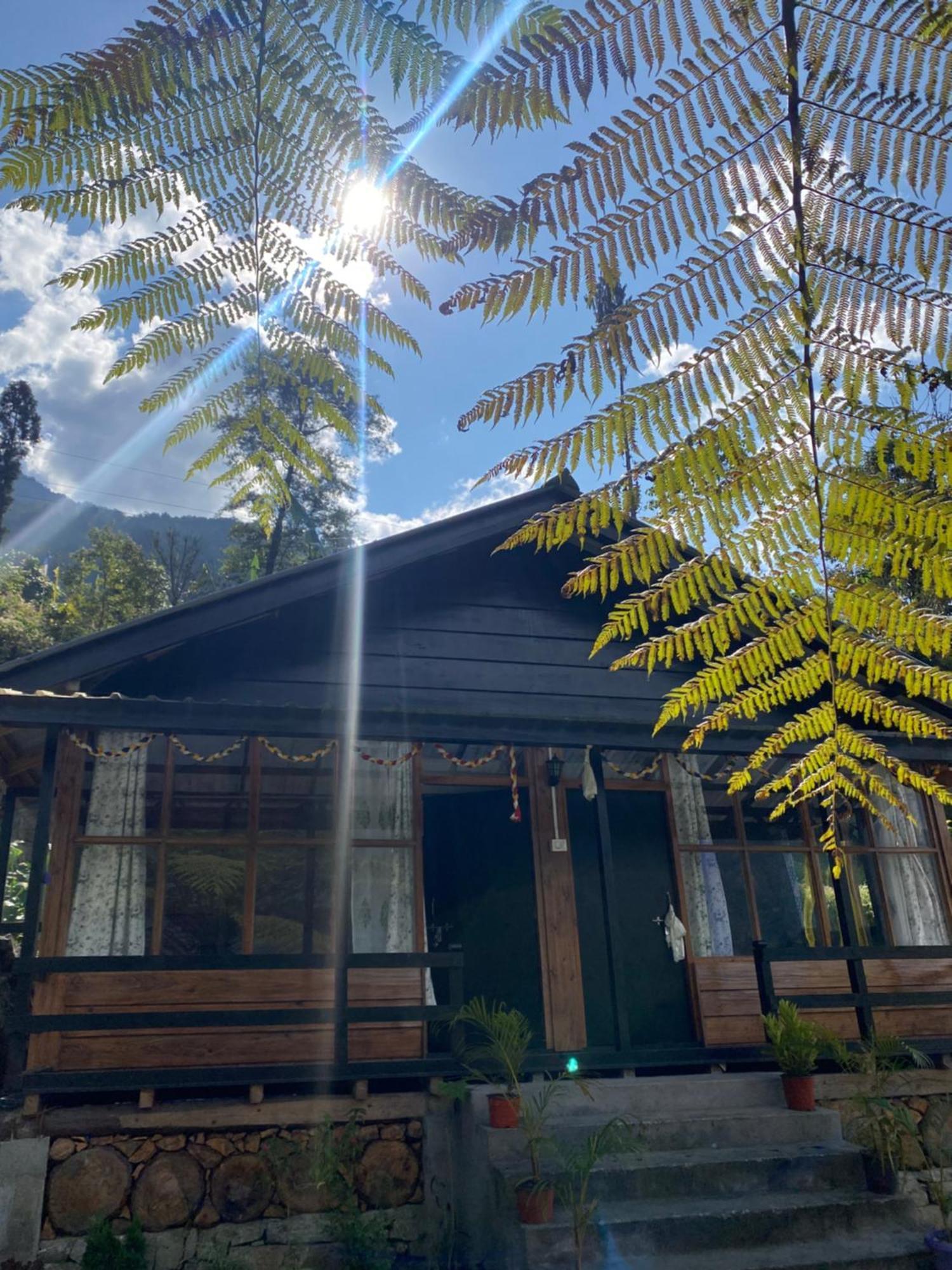 Tongdenlee Homestay Mangan Exterior photo